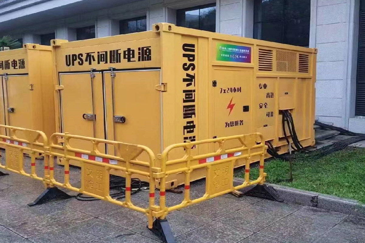 榆树发电机租赁施工现场
